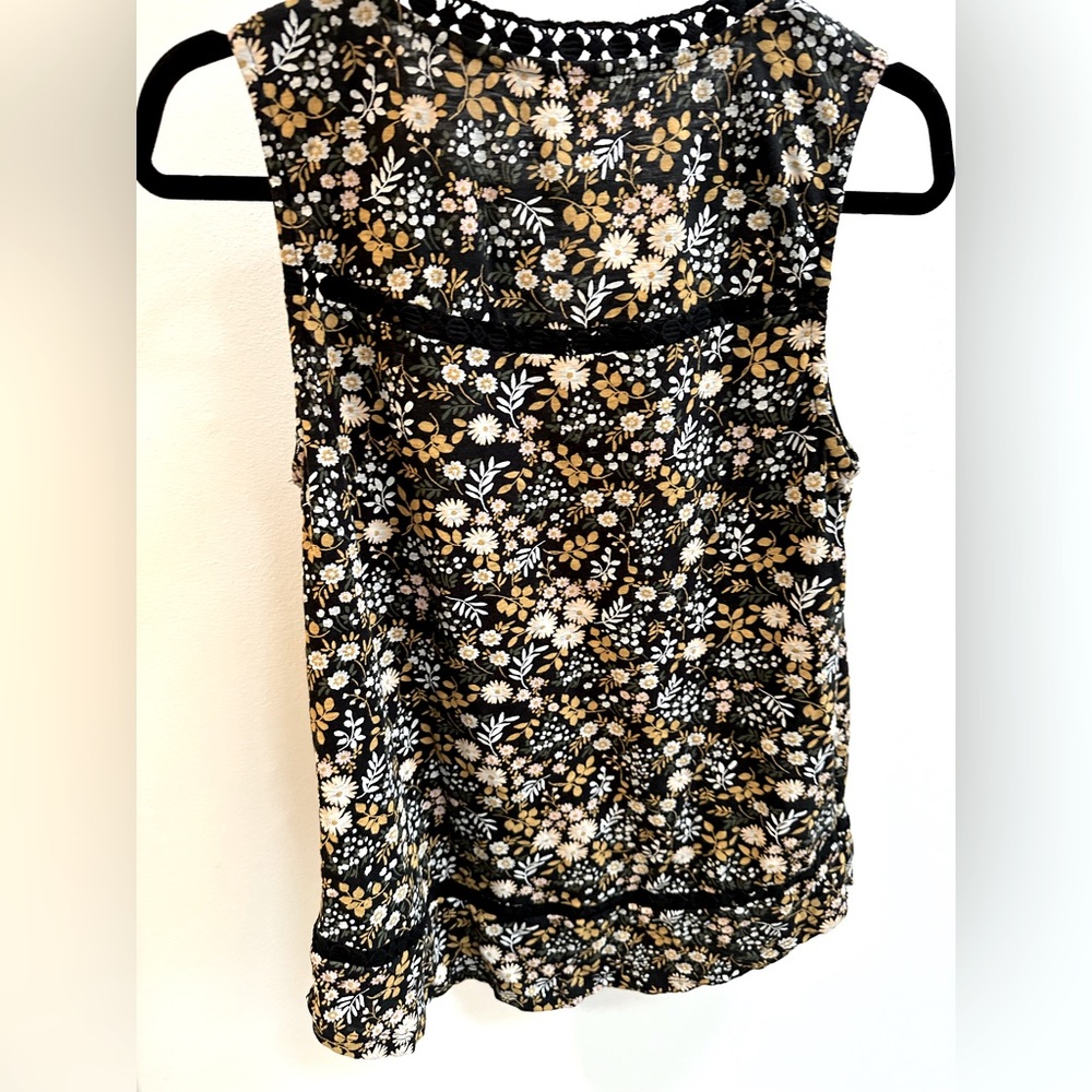 LUCKY BRAND sleeveless top - Picture 2 of 6